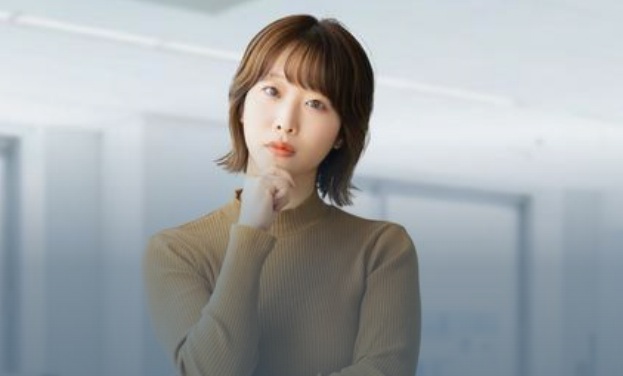 考えている女性